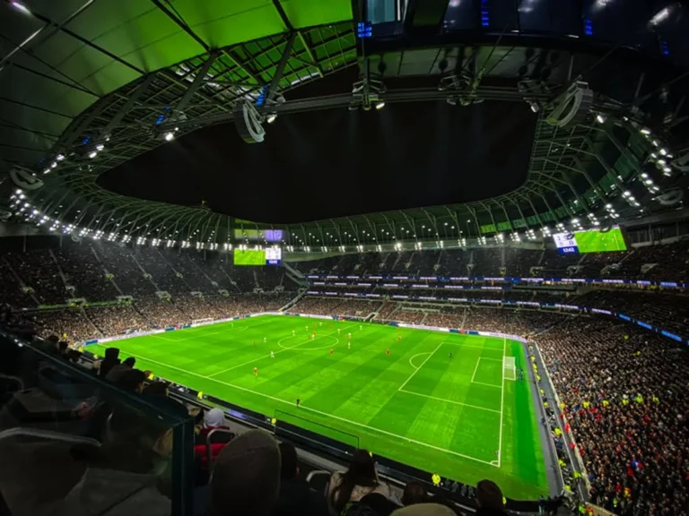 Football Match Preview: How to Read Team Form Before Kickoff